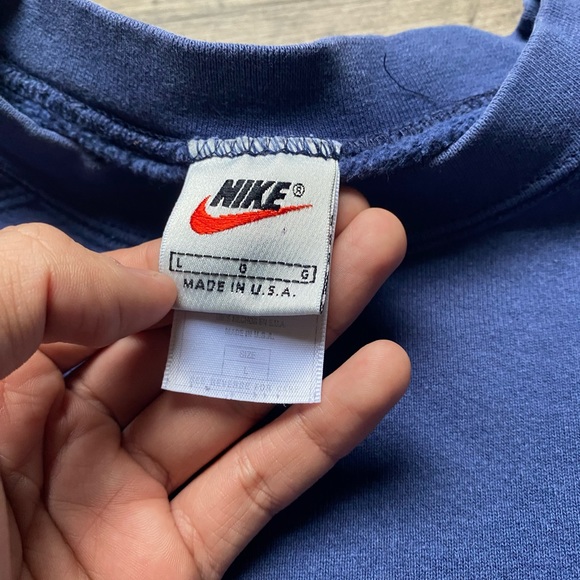 VINTAGE NIKE SWEATER LATE 90s - Picture 6 of 8